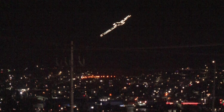 Encienden Cruz Ecuménica en el Cerro Grande