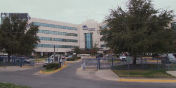 Bebé recién nacido necesita donadores de sangre O negativo para cirugía urgente