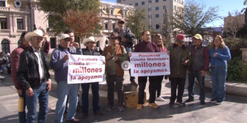 Concentración morenista en Plaza de Armas en el séptimo aniversario de la 4T
