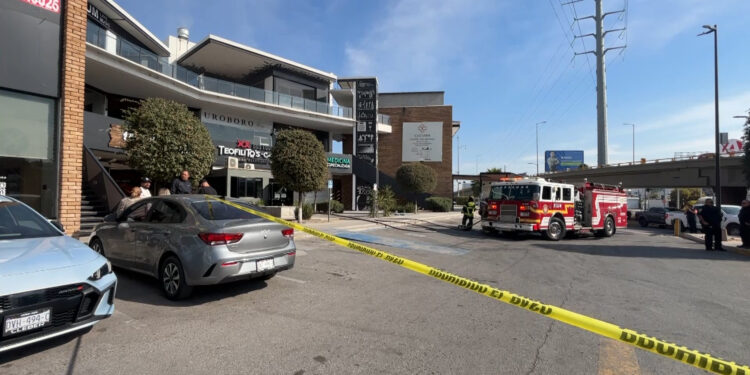 Incendio en bar deja un trabajador lesionado