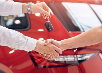Recomendaciones para evitar ser víctimas de fraude en compra y venta de vehículos