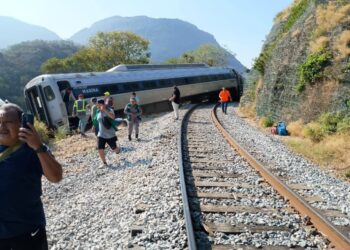 Descarrilamiento del Tren Transístmico deja 13 muertos y casi 100 heridos