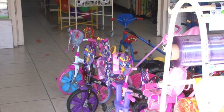 Delicienses reportan gastos por fiestas decembrinas