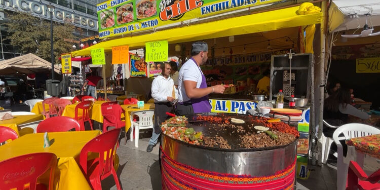 Jóvenes capitalinos relajarán su alimentación durante el Guadalupe-Reyes