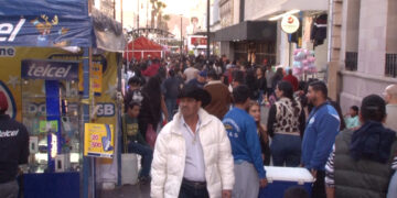 Abarrotan el centro de Chihuahua por compras de último fin de semana previo a Navidad