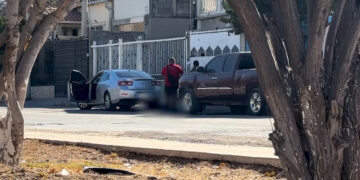 Ejecutan a hombre al exterior de una vivienda en la colonia Los Pinos