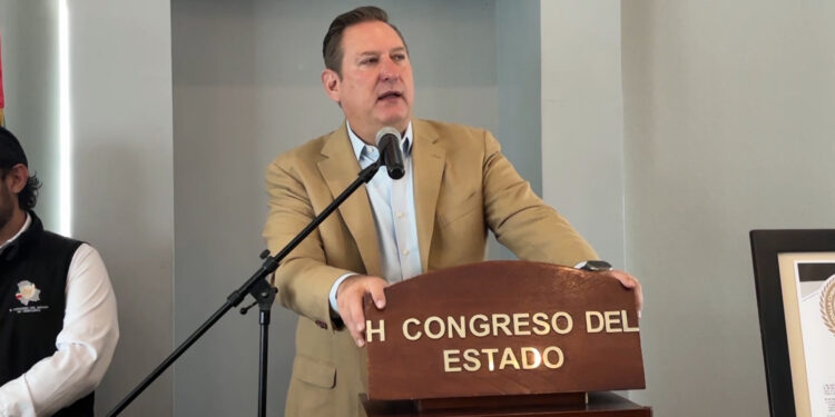 Invitan a docentes a participar por la Medalla al Mérito Educativo 2026