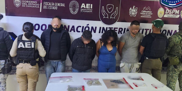 Detienen a cuatro durante cateo en la colonia Nombre de Dios