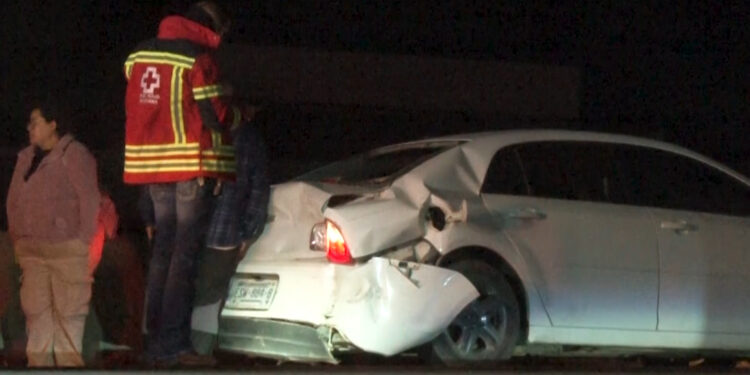 Accidente vial entre dos autos en el Corredor Comercial de Cuauhtémoc