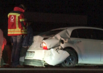 Accidente vial entre dos autos en el Corredor Comercial de Cuauhtémoc