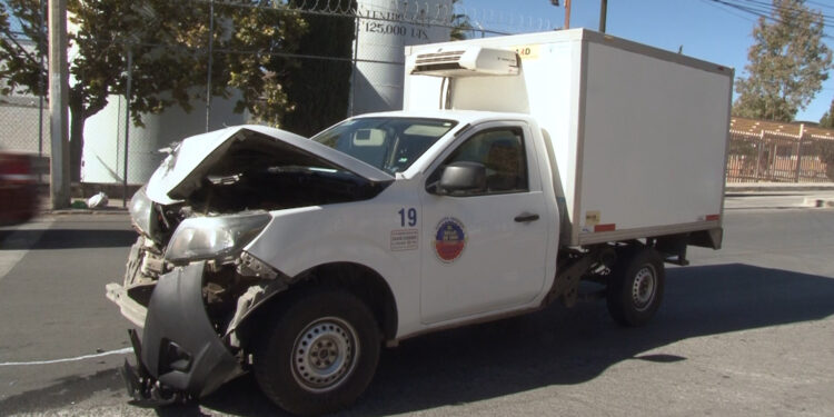 Pick-up de carga impactó contra unidad de valores