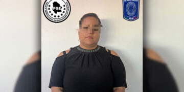 Vinculan a mujer acusada de extorsionar a choferes haciéndose pasar como integrante del grupo “La empresa”