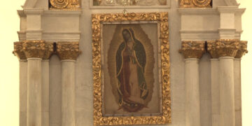 Celebran chihuahuenses a la Virgen de Guadalupe en su día