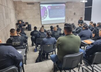 Policías municipales se capacitan continuamente para brindar más seguridad a familias