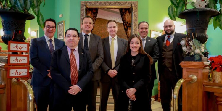 Alcalde Bonilla se reúne con el Embajador de México en EU