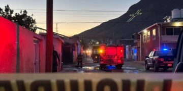 Muere adulto mayor por intoxicación en incendio al sur de la ciudad