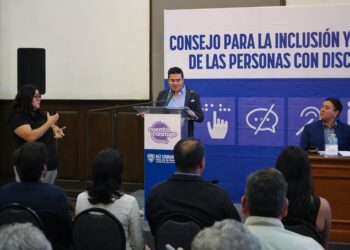 Reconoce Estado a ganadores del Premio Estatal por la Discapacidad