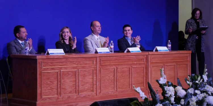 Reconocen a jóvenes destacados en el Premio Estatal de la Juventud