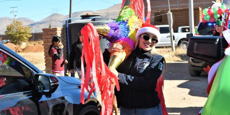 Festeja AEI con posada navideña a niñas y niños en Ladrilleros Norte
