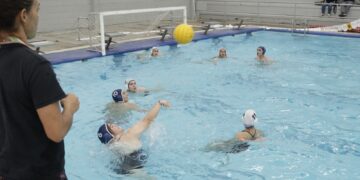 Impulsa Municipio práctica de waterpolo entre jóvenes chihuahuenses