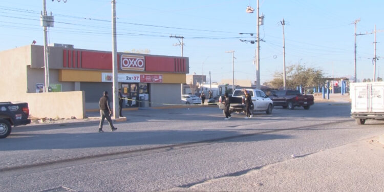 Joven termina con su vida al interior de una tienda Oxxo