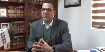 Anuncian devolución de propiedades a César Duarte