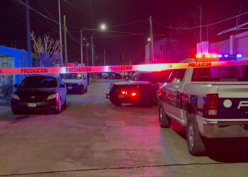 Asesinan con disparo en la cabeza a mujer por presunta discusión en la colonia Atenas