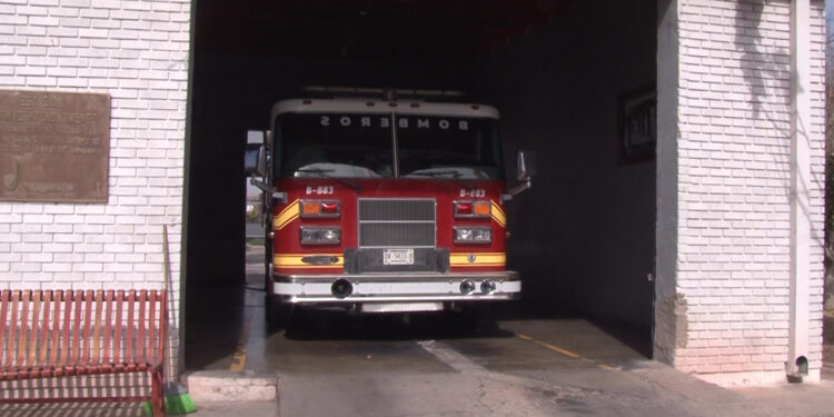 Bomberos de Chihuahua adquirirán nueva máquina bombera en Estados Unidos