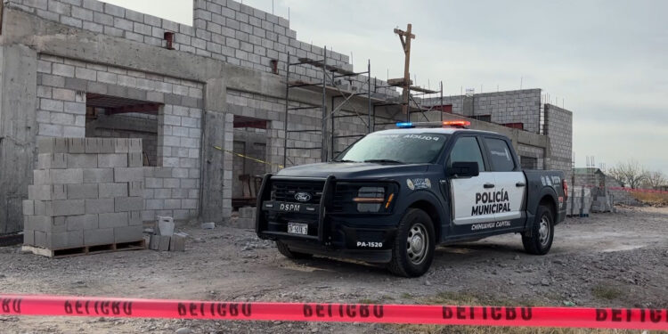 Hombre es hallado sin vida en obra en construcción