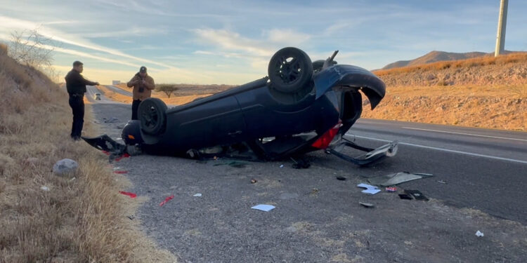 Volcadura en la carretera Chihuahua-Ciudad Juárez