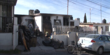 Incendio por cortocircuito cobra una vida en la colonia Infonavit Nacional