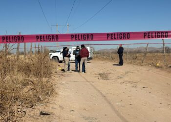Dejan a ejecutado cubierto con llantas en la colonia Avícola Francisco Villa