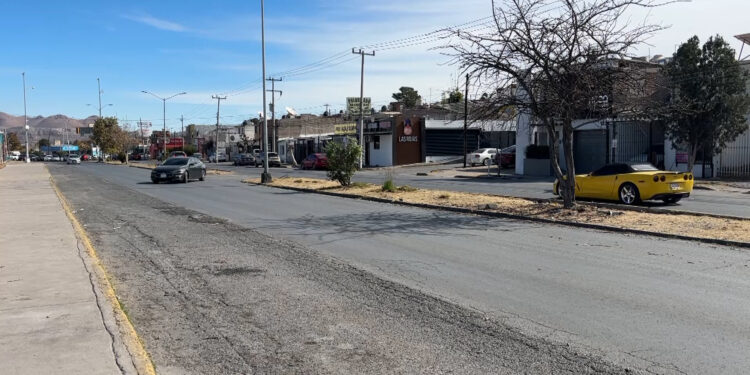 Vecinos denuncian exceso de velocidad en la Juan Escutia