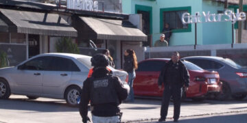 Ataque armado en barbería en Jardines Universidad deja dos muertos y un herido