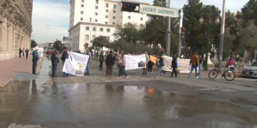  Encabeza Vicky Caraveo bloqueo en el Centro por falta de agua en Ladrilleras Norte