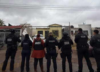 Realiza Fiscalía cateos tras asalto a jóvenes de Torreón en Chihuahua