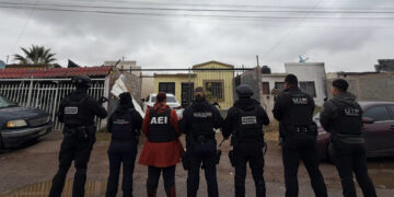Realiza Fiscalía cateos tras asalto a jóvenes de Torreón en Chihuahua