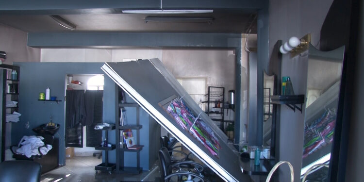 Estallido de calentón deja tres lesionados y daños en en local de Cuauhtémoc