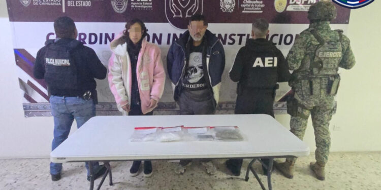 Tras cateo, cae pareja con marihuana y cristal