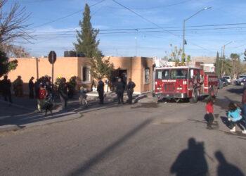 Cortocircuito provoca incendio en vivienda de Delicias