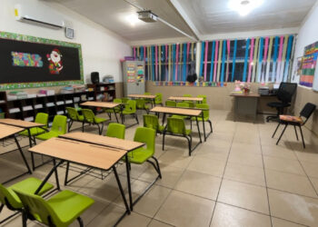 Alto ausentismo en el primer día de clases de 2026