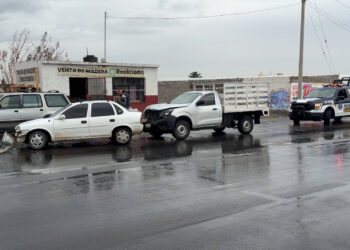 Se registra triple choque en el Periférico R. Almada