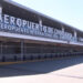 Viajeros muestran comprensión tras cierre del aeropuerto