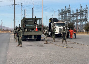 Incendio de maquinaria en Vitromex moviliza a bomberos y Protección Civil