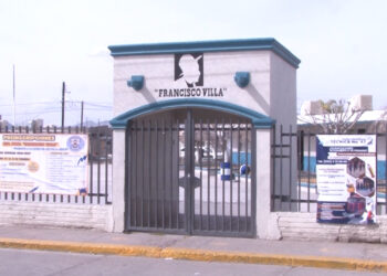 Padre de familia agrede a maestro en primaria de Delicias