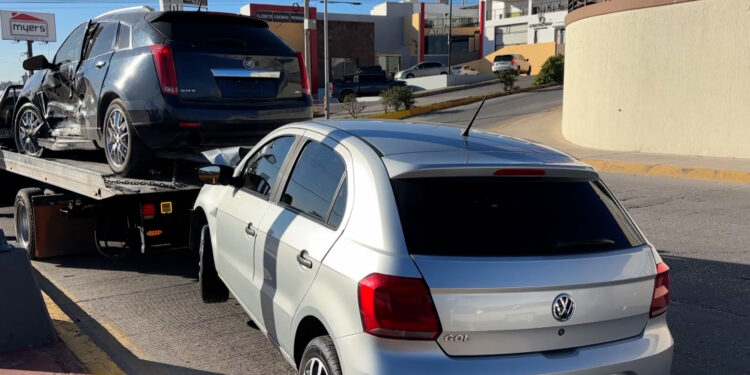 Adulto mayor lesionado tras choque en el Periférico de la Juventud