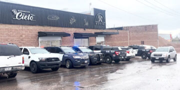 Despedida emotiva al agente canino Vico