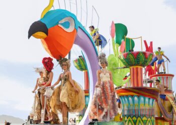 Invitan a chihuahuenses al Carnaval de Mazatlán 2026