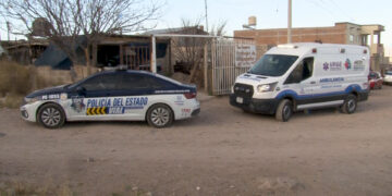 Adulto mayor es atropellado por su propio vehículo