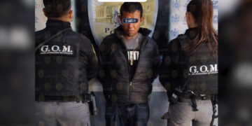 Vecinos denunciaron a ladrón de autopartes